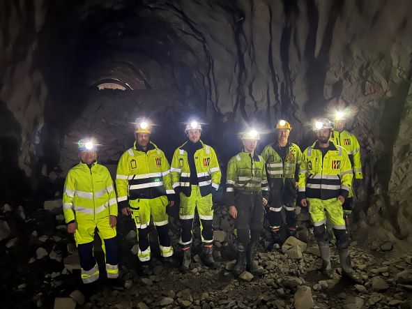 The Mossehallen escape tunnel breakthrough tunnel team.